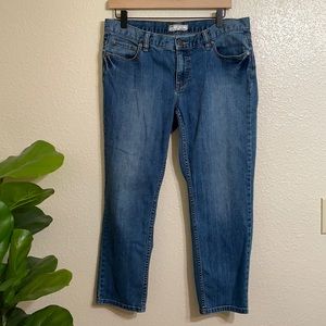 Free People | medium wash cropped pants